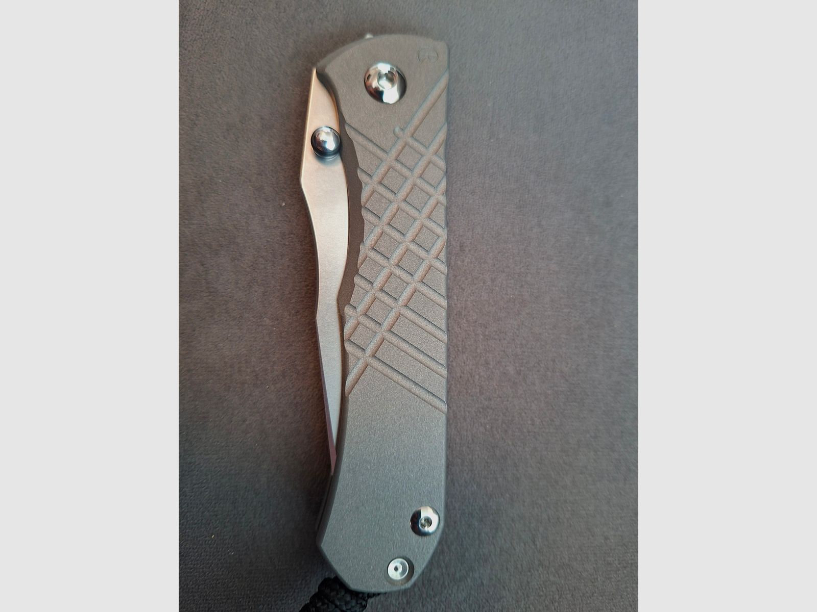 Chris Reeve Umnumzaan Magnacut