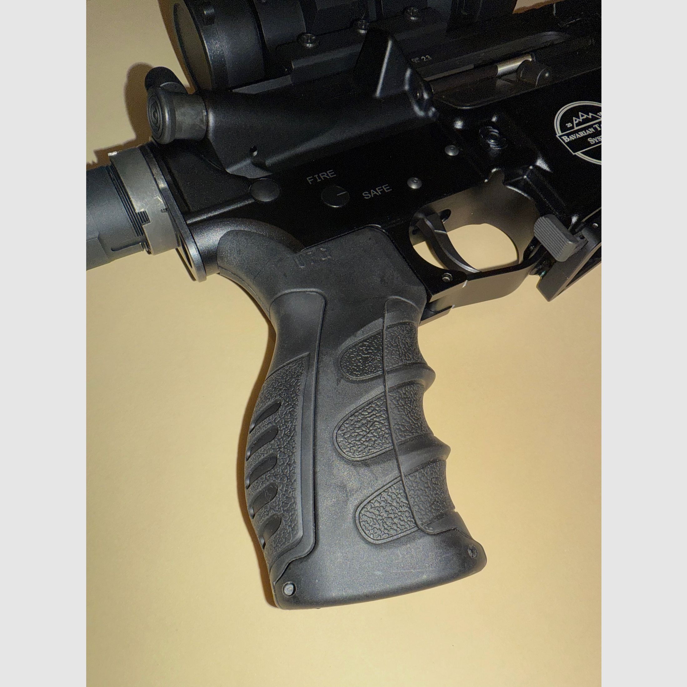 BAVARIAN TACTICAL  BTS-15 AR15 Halbautomat 9mm TOP