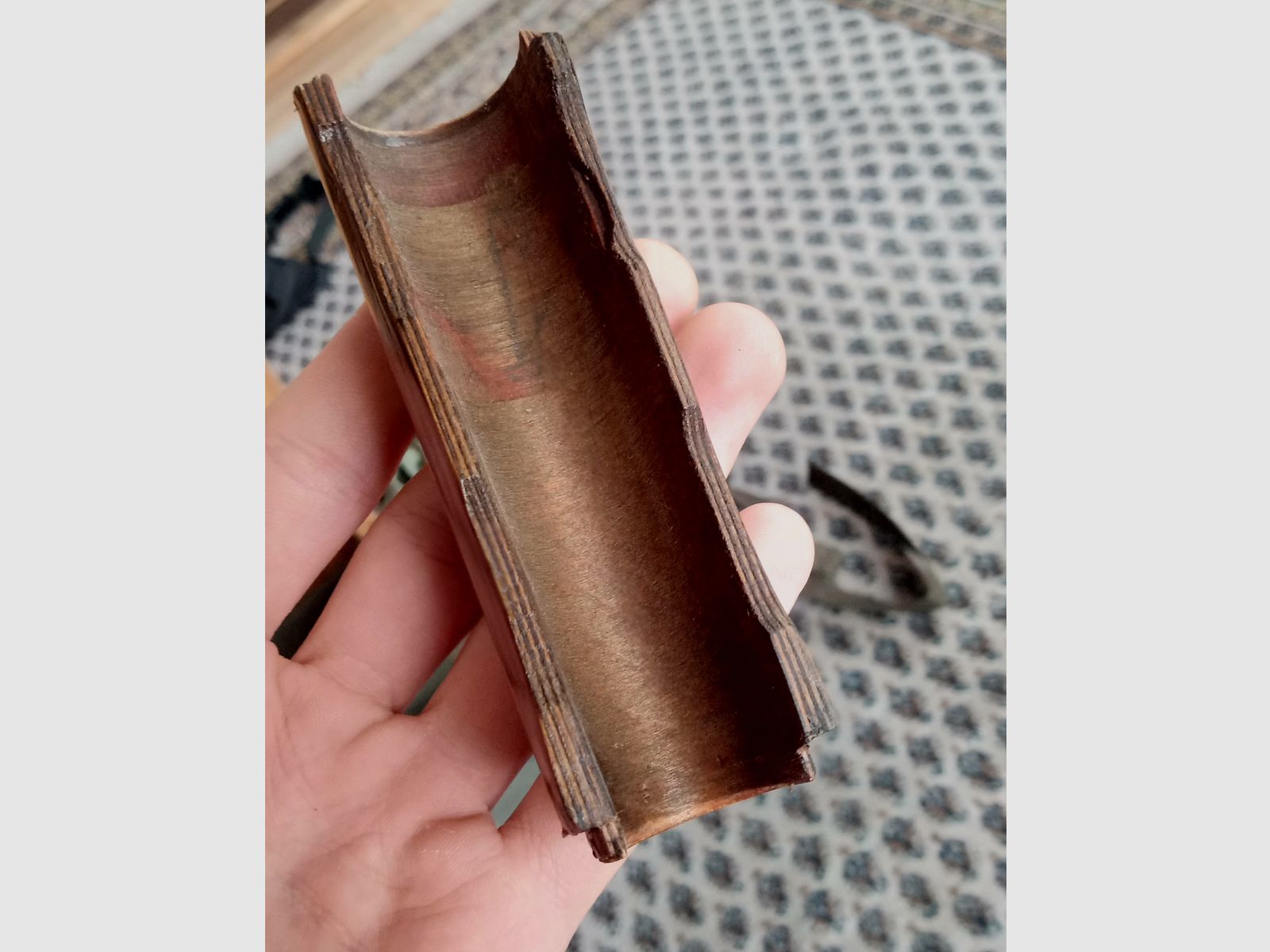 Protezione in legno per AKS-74u / Krinkov russo con molla e distanziatore Tula circa 1985 protezione in legno AKSU