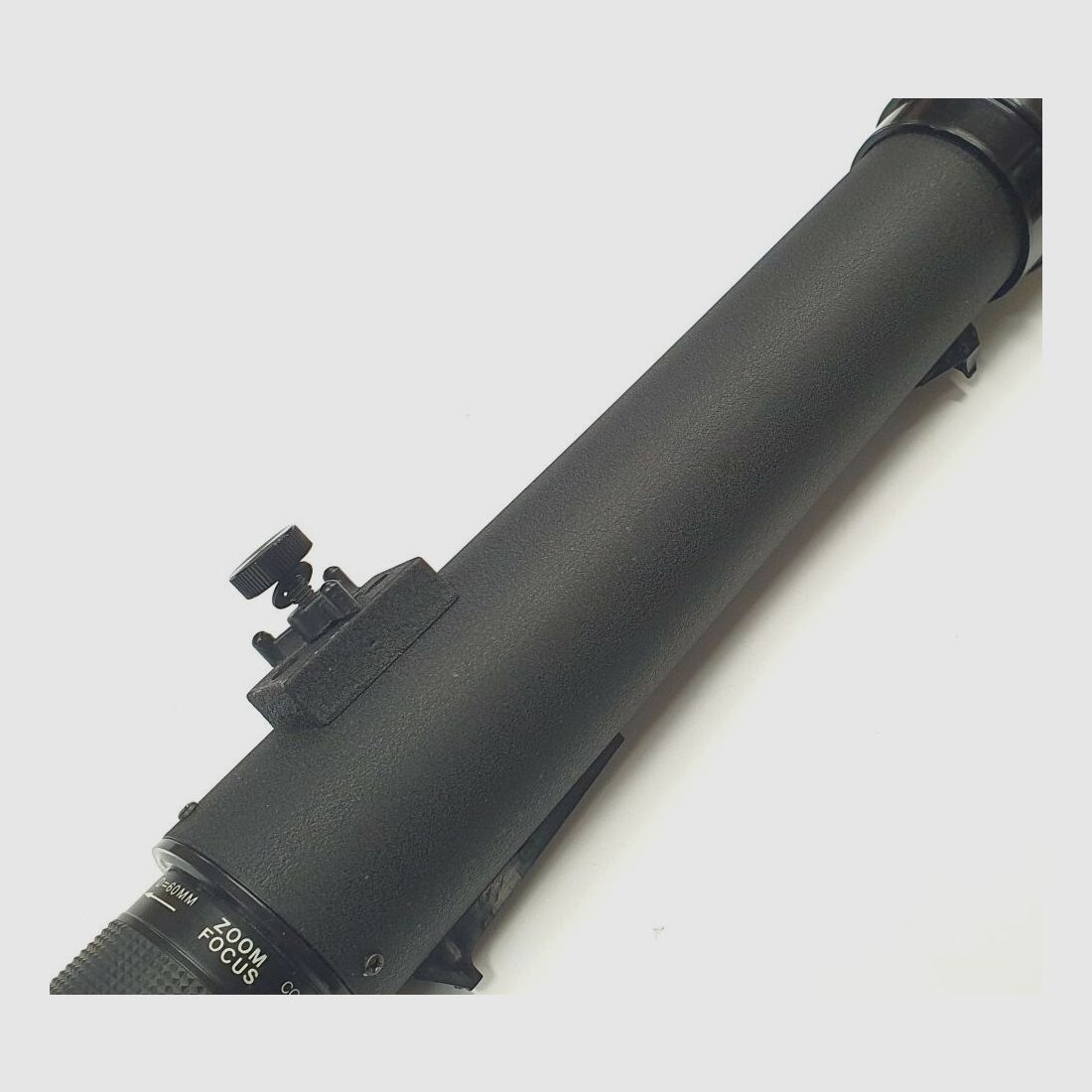 Tasco Spektiv 22EB 20x-60x, 60 diámetro de objetivo con trípode