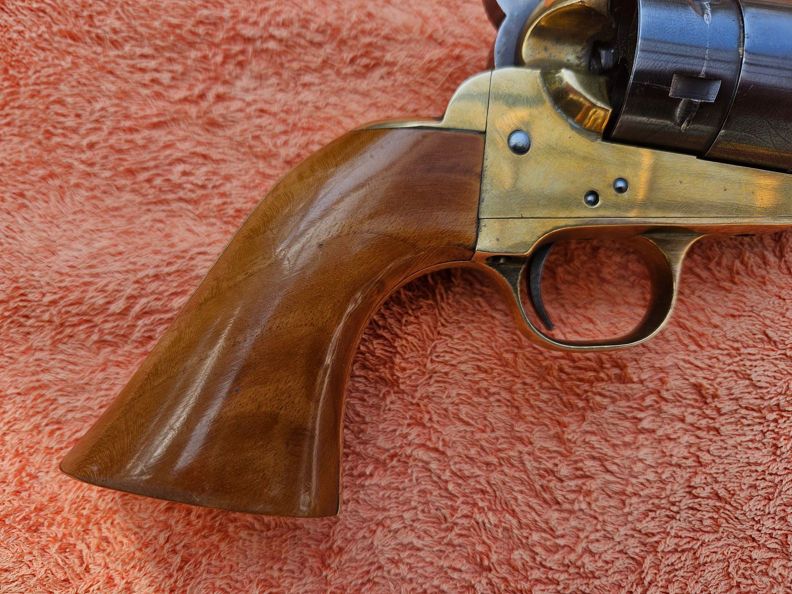 Neumann-Umbau auf 9 mm Schreckschuss Colt 1851 Navy