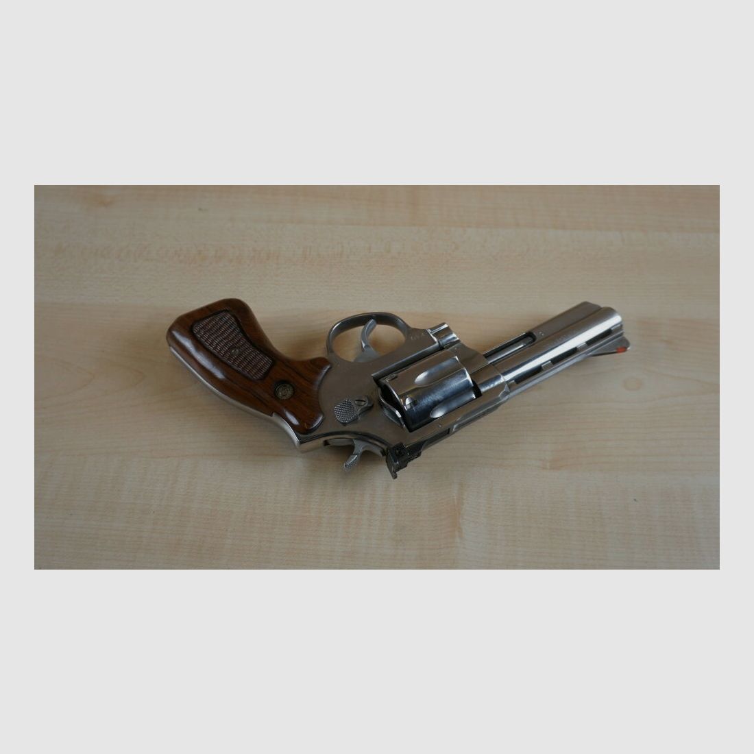 Taurus 689