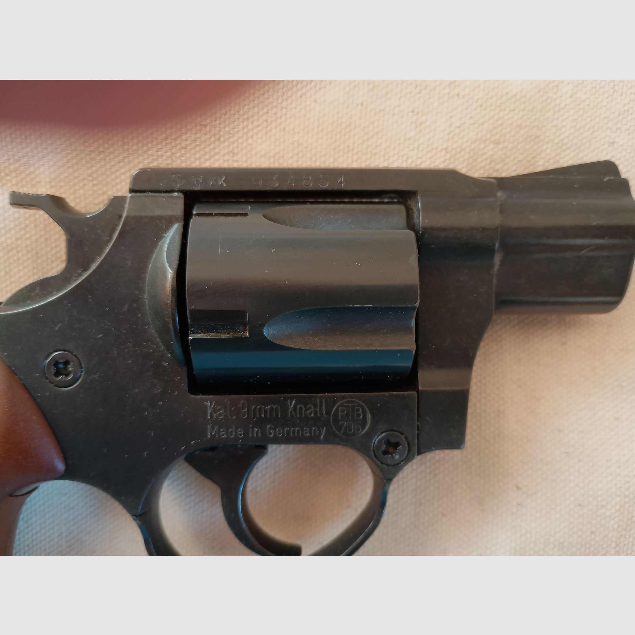 ME 38 pistolet kieszonkowy, kal. .380 / 9 mm R Knall
