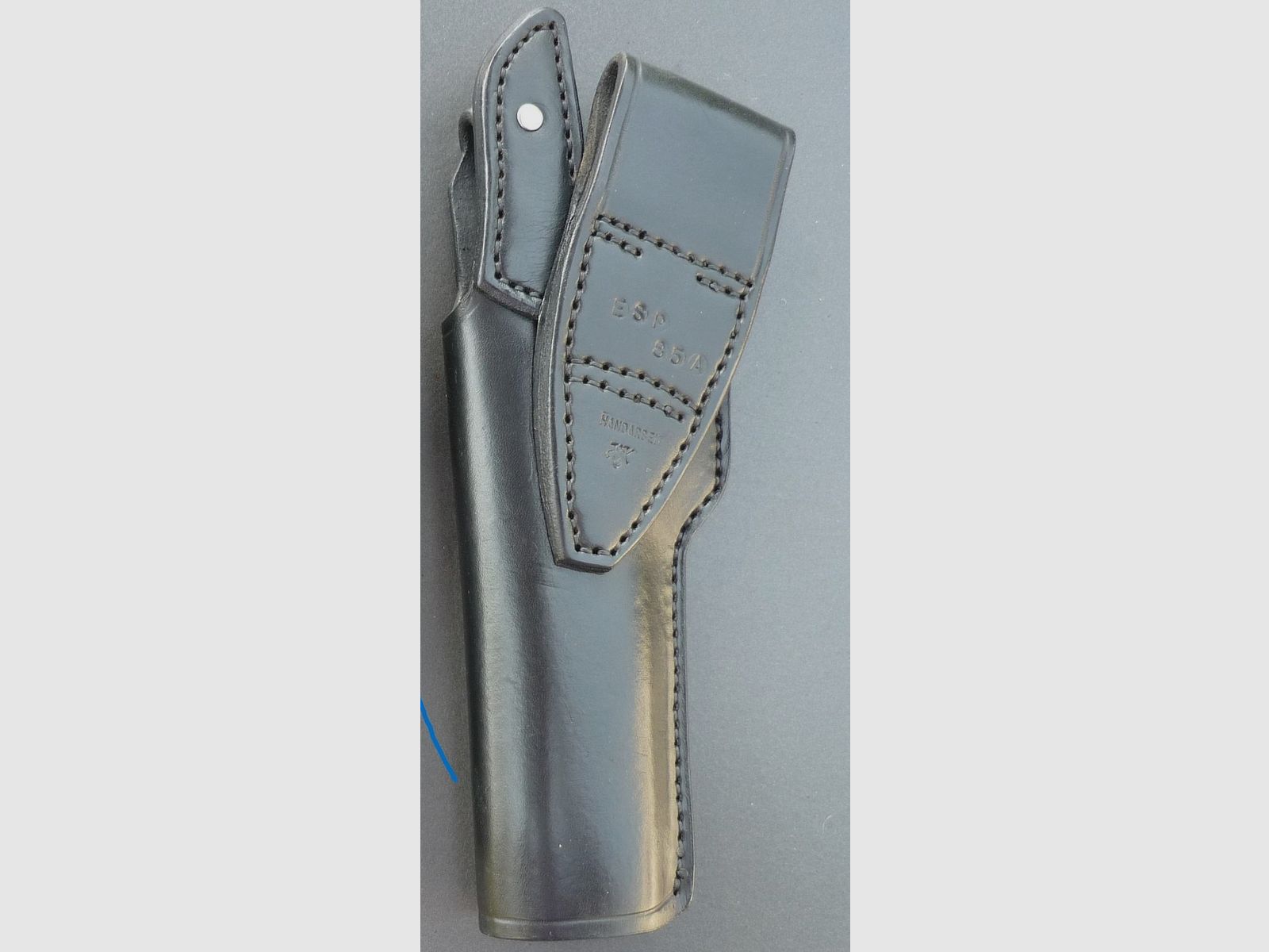 HKDesign Holster  Art. Nr.  002 : Einfachholster mit Snapverschluß  -  für  ESP 85 A  -  für Rechtshänder