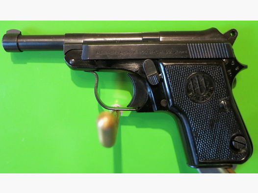 Beretta 950B semi-automatic tipping barrel pistol .22 Short       #75-