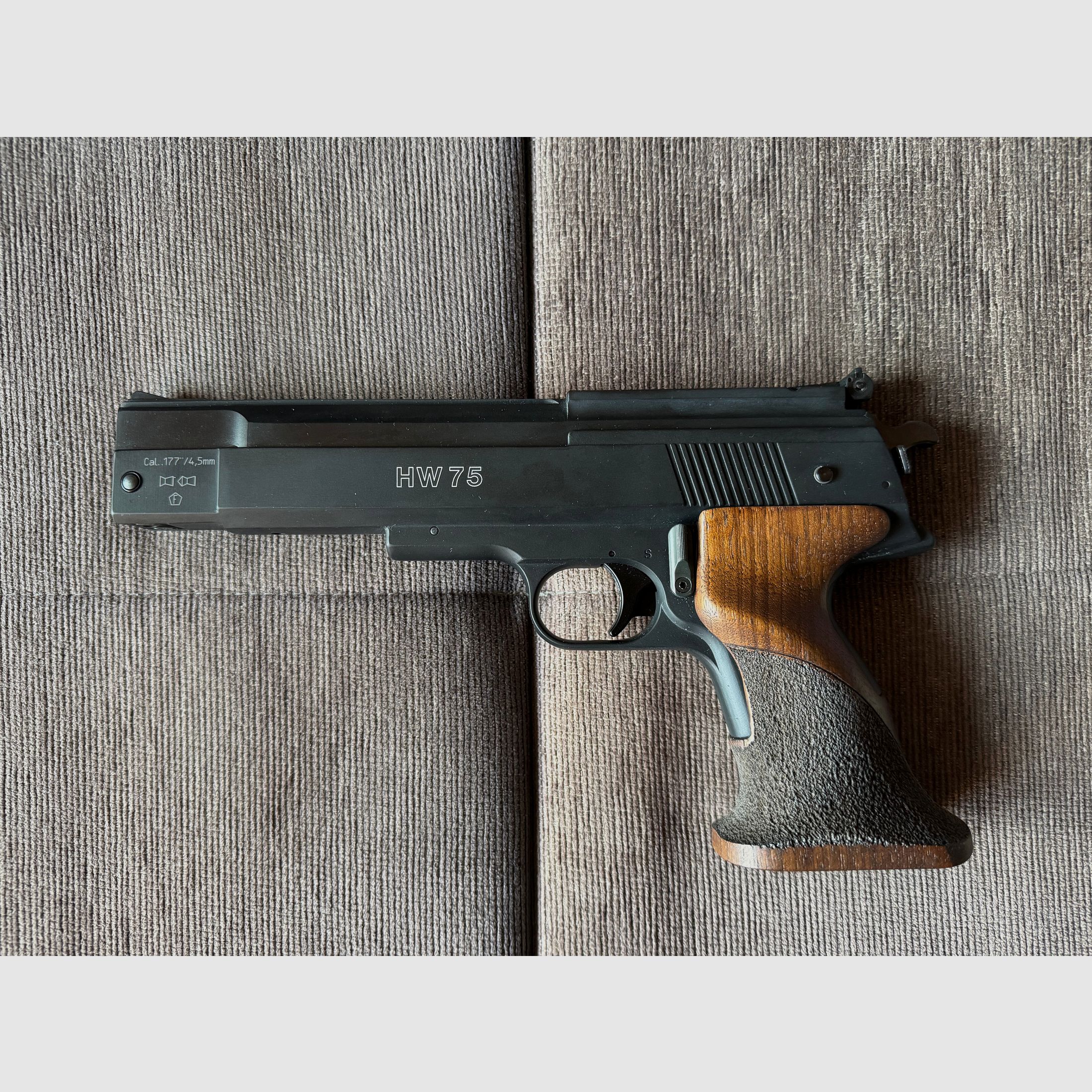 Weihrauch HW 75 pistolet pneumatyczny w stanie jak nowy