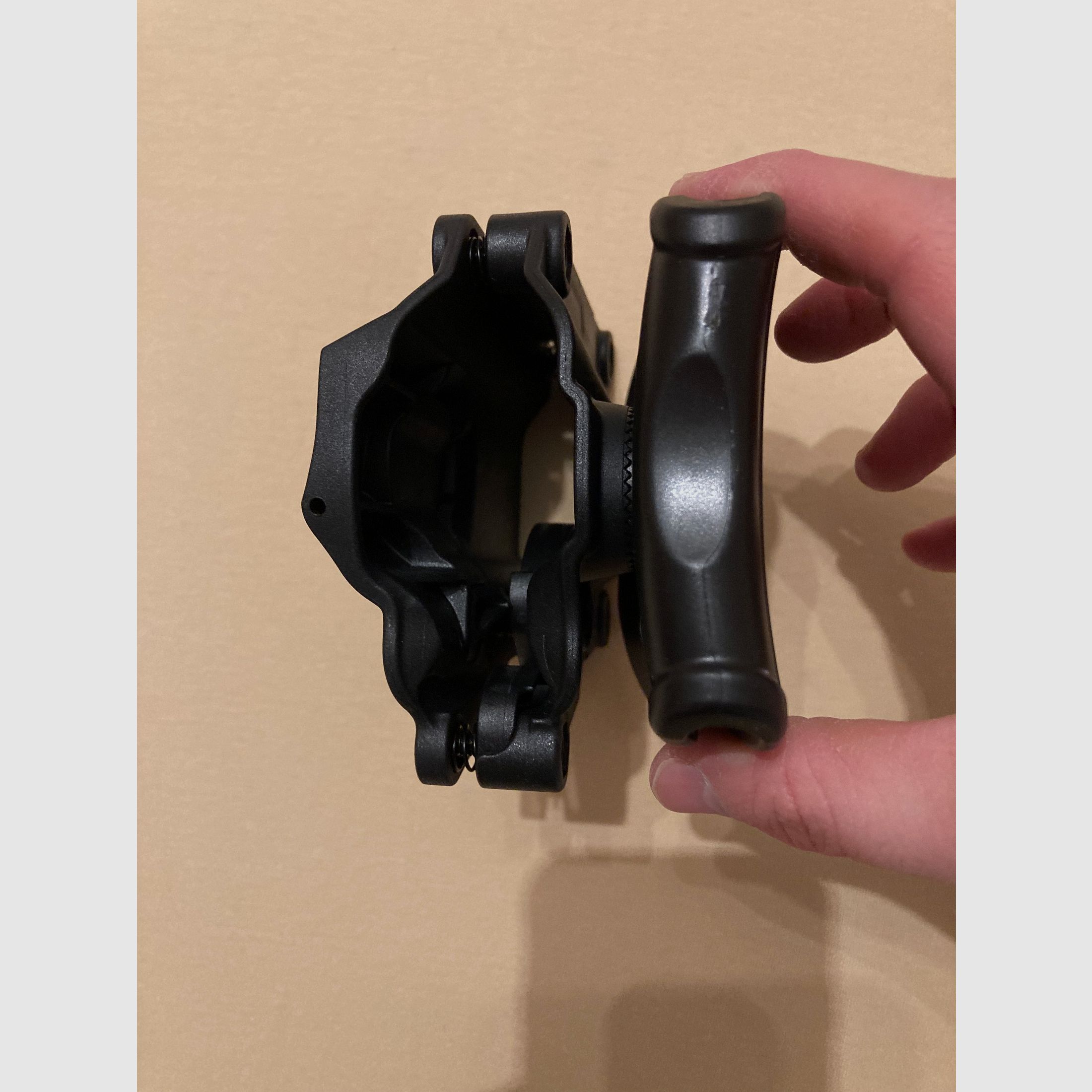 Schreckschuss Glock17 Gen5 zwart met 2 magazijnen en holster!!