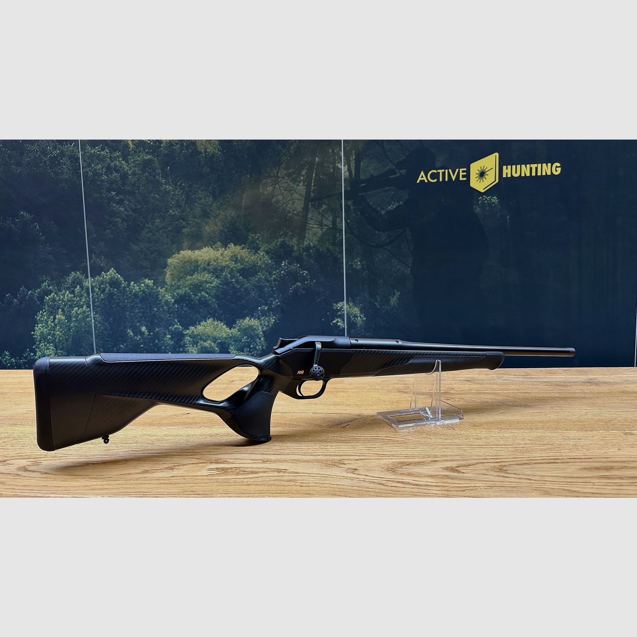 Blaser R8 Ultimate Carbon / Atzl Match-Hunting Trigger / shortened barrel / M15x1 / caliber of choice / AH chamber grip ball