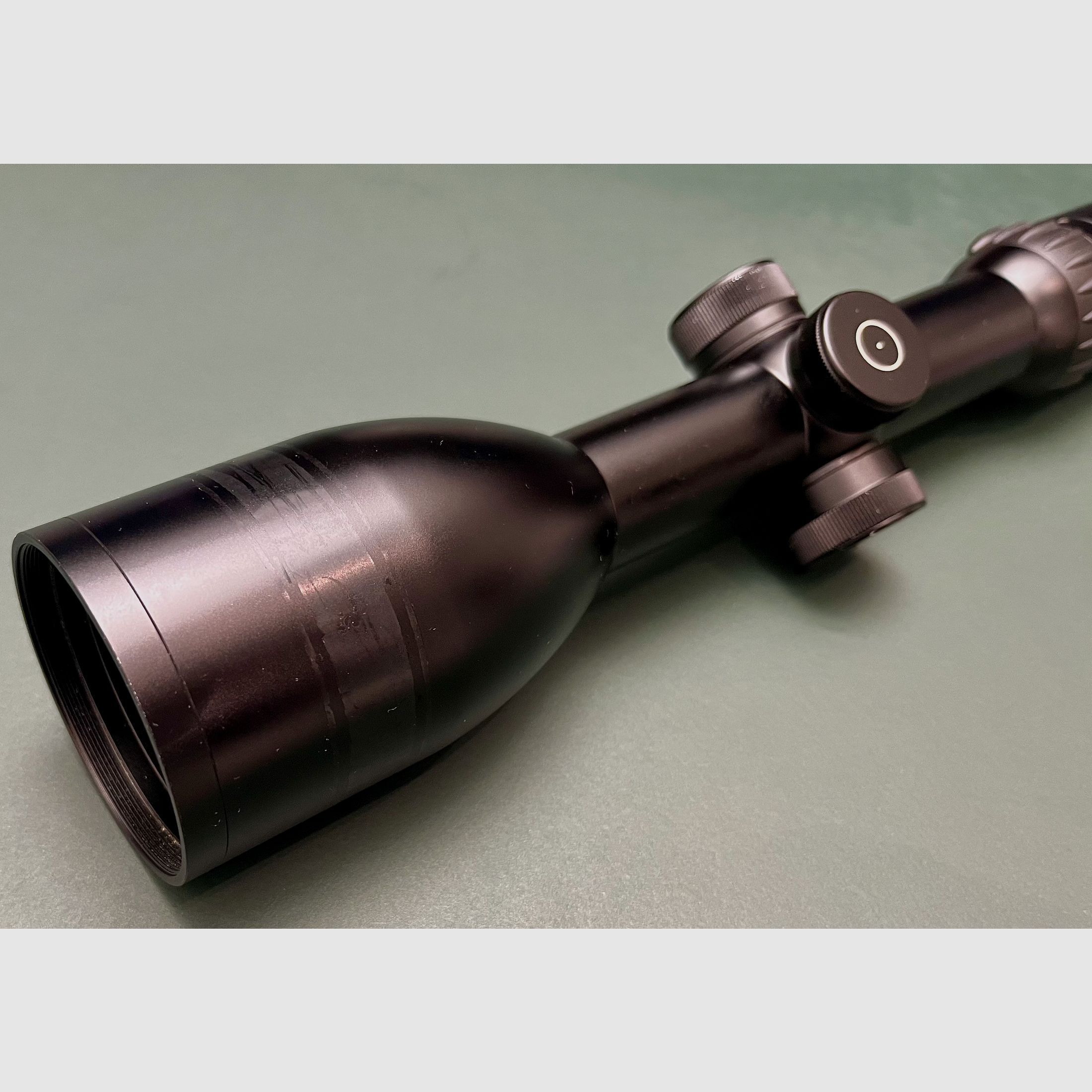 Schmidt & Bender 2,5-13x56 Stratos Zielfernrohr.