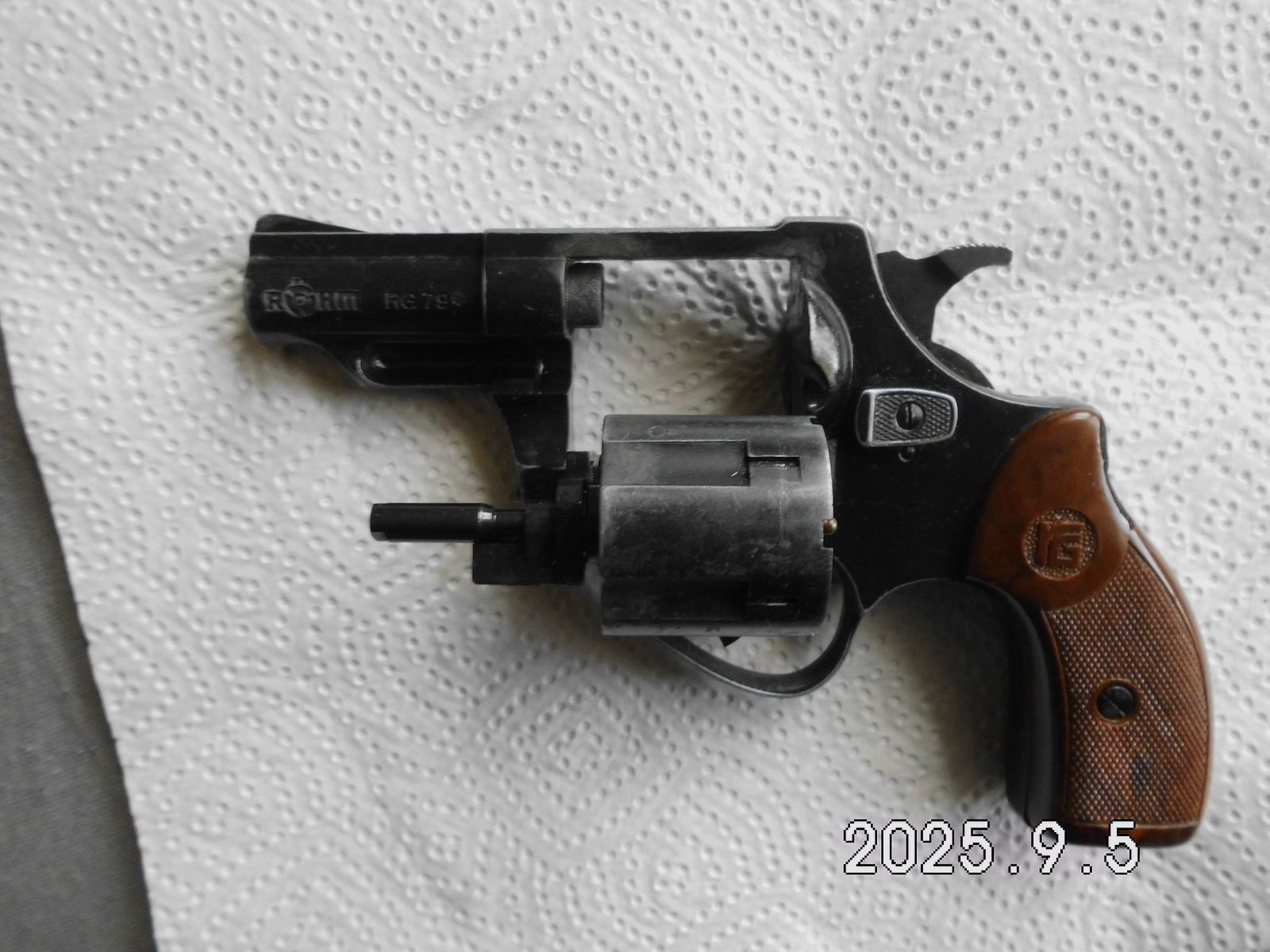 Blank firing revolver Röhm 78.
