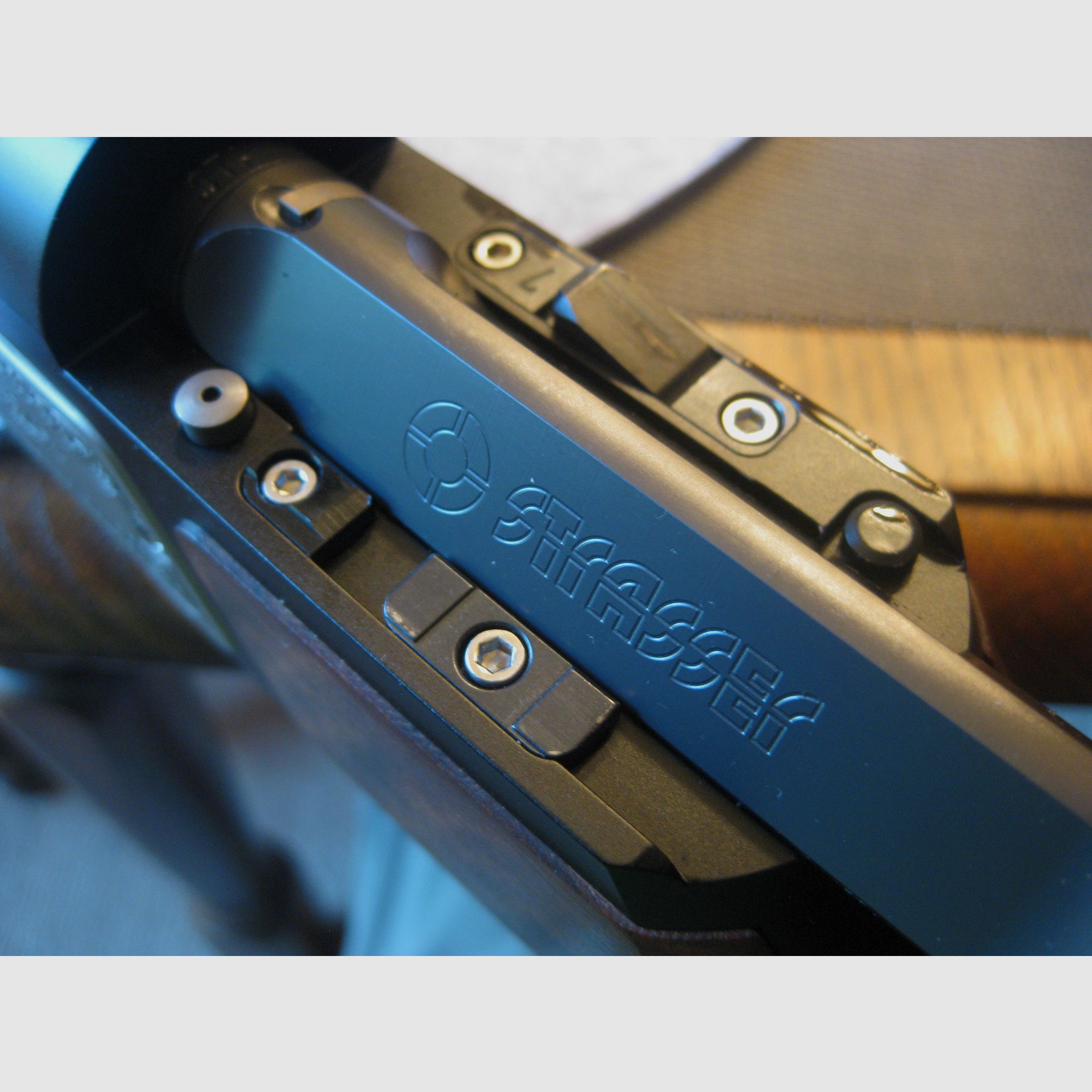 "TOP"  STRASSER LUXUS RS 05/RS 14  in 9,3x62 inkl. 1xZF-Montage für ZEISS-Innenschiene (ZM) und 1x für Schmidt & Bender-Innenschiene (LMC) ! Keine Blaser-Sauer-Merkel-Walther-Leica