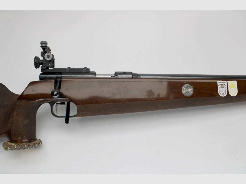 EL Büchse Anschütz Modell Match 54 Kaliber .22lr #:15646 Pfandversteigerung 17.7.25