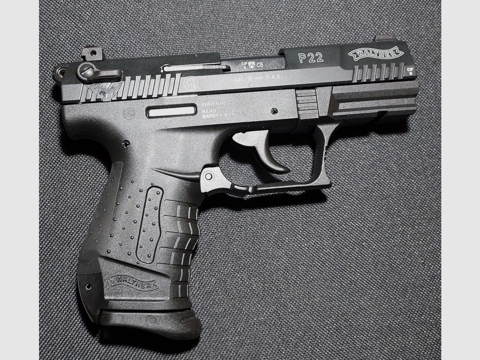Walther P22 (P 22 Classic) blank firing pistol 9mm P.A.K. black (PTB 778)