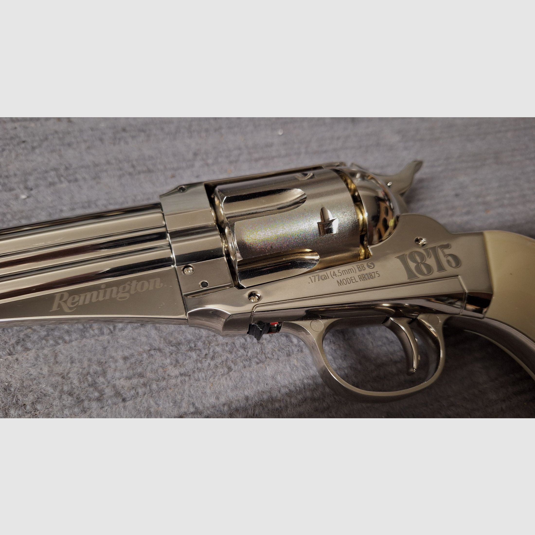 Revolver Co2 Remington 1875 in metallo pieno nichel / ottica avorio 4,5 mm diabolo / pallini in acciaio