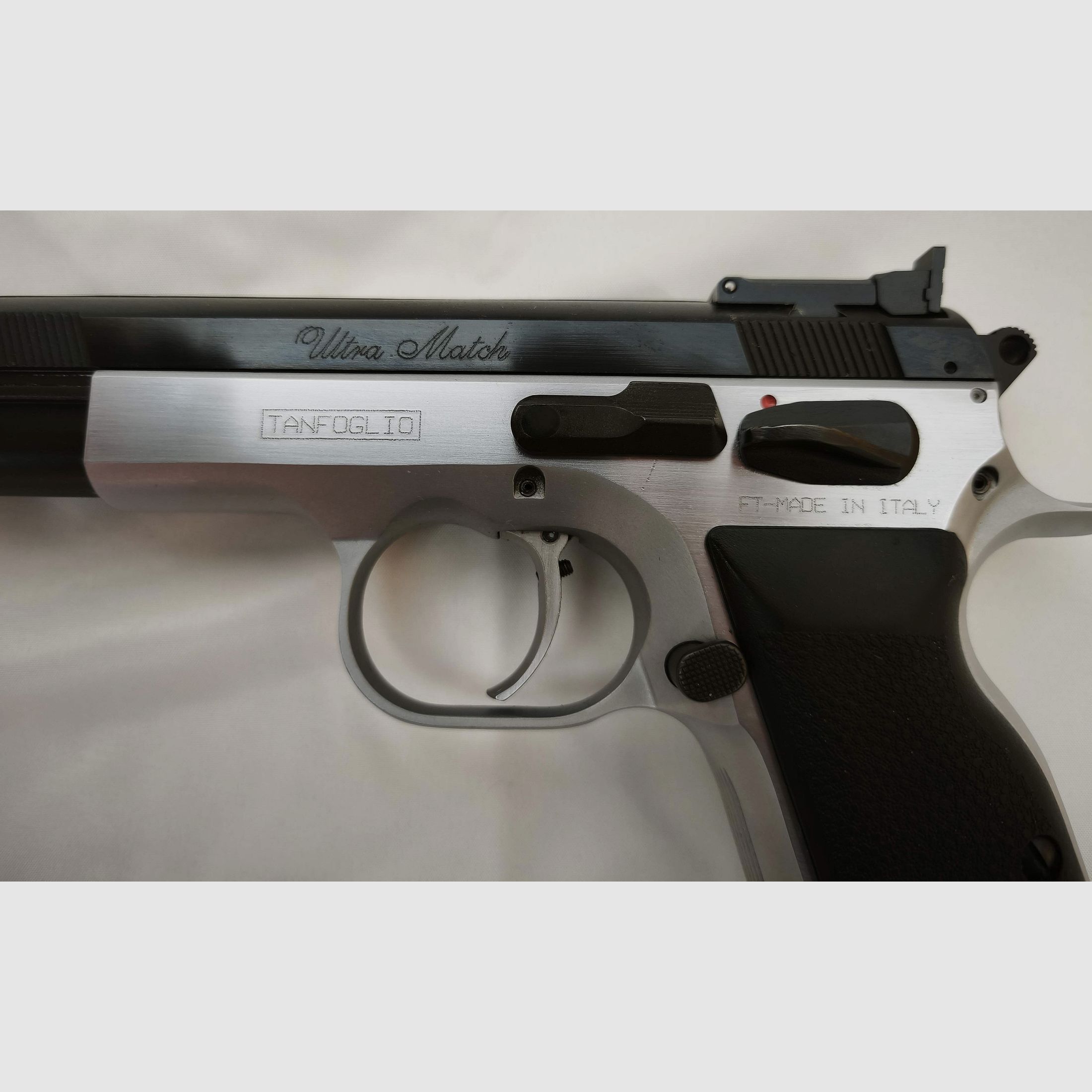 Tanfoglio Ultra Match 9 mm Para + Wechselsystem .22 lfb