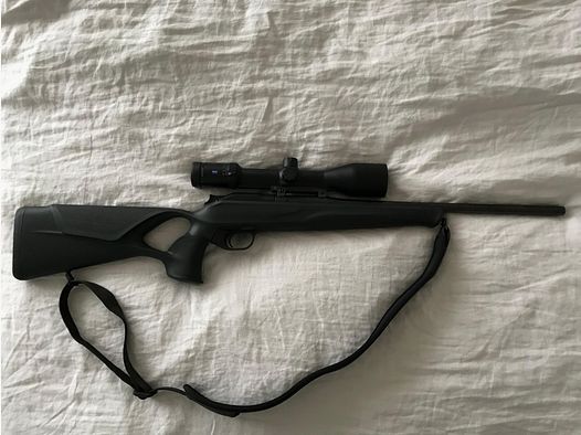 Blaser R8 Professional Success  (links) 