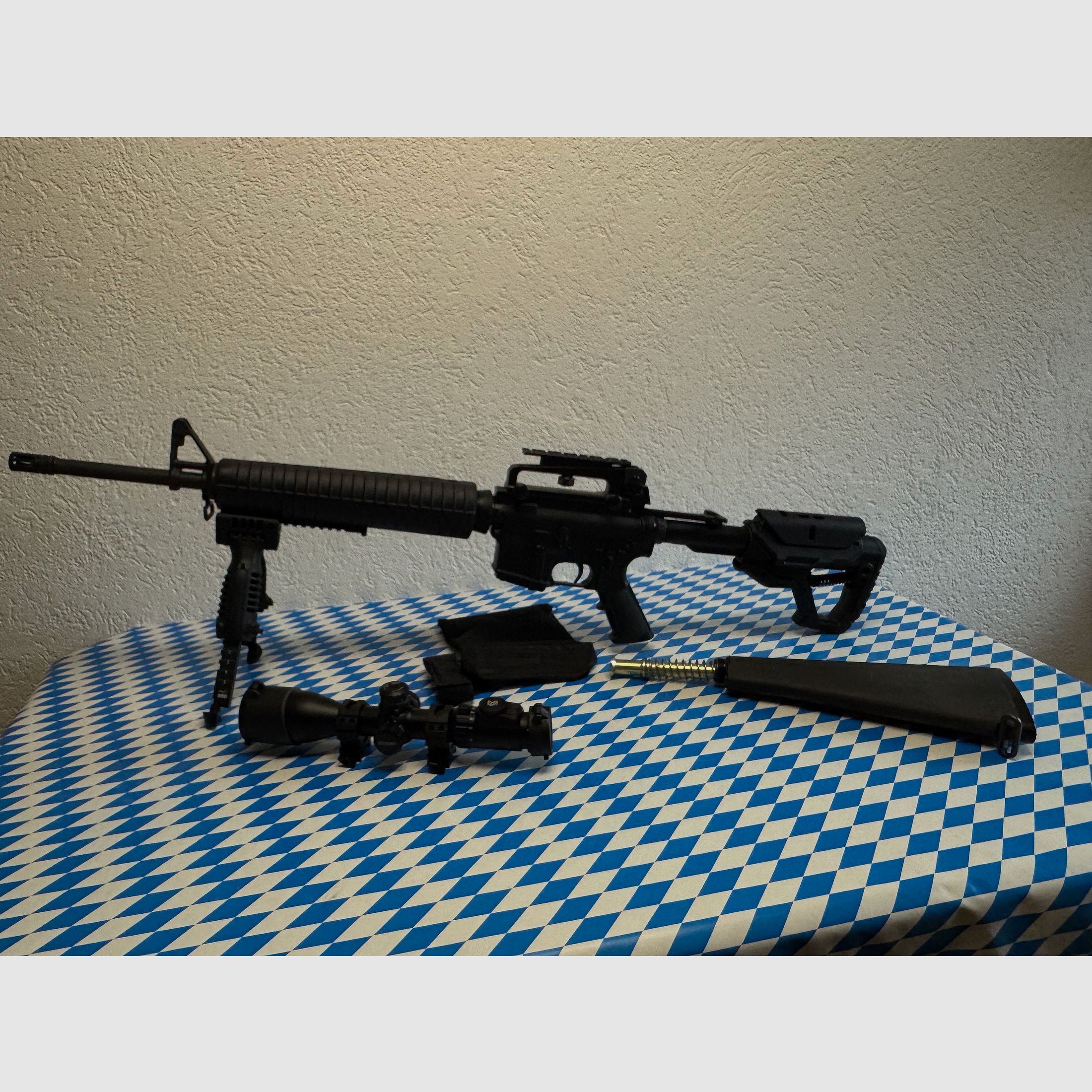 Selbstladebüchse Sabre -Defence XR15 20“ ( M16) mit ZF und Zweibein