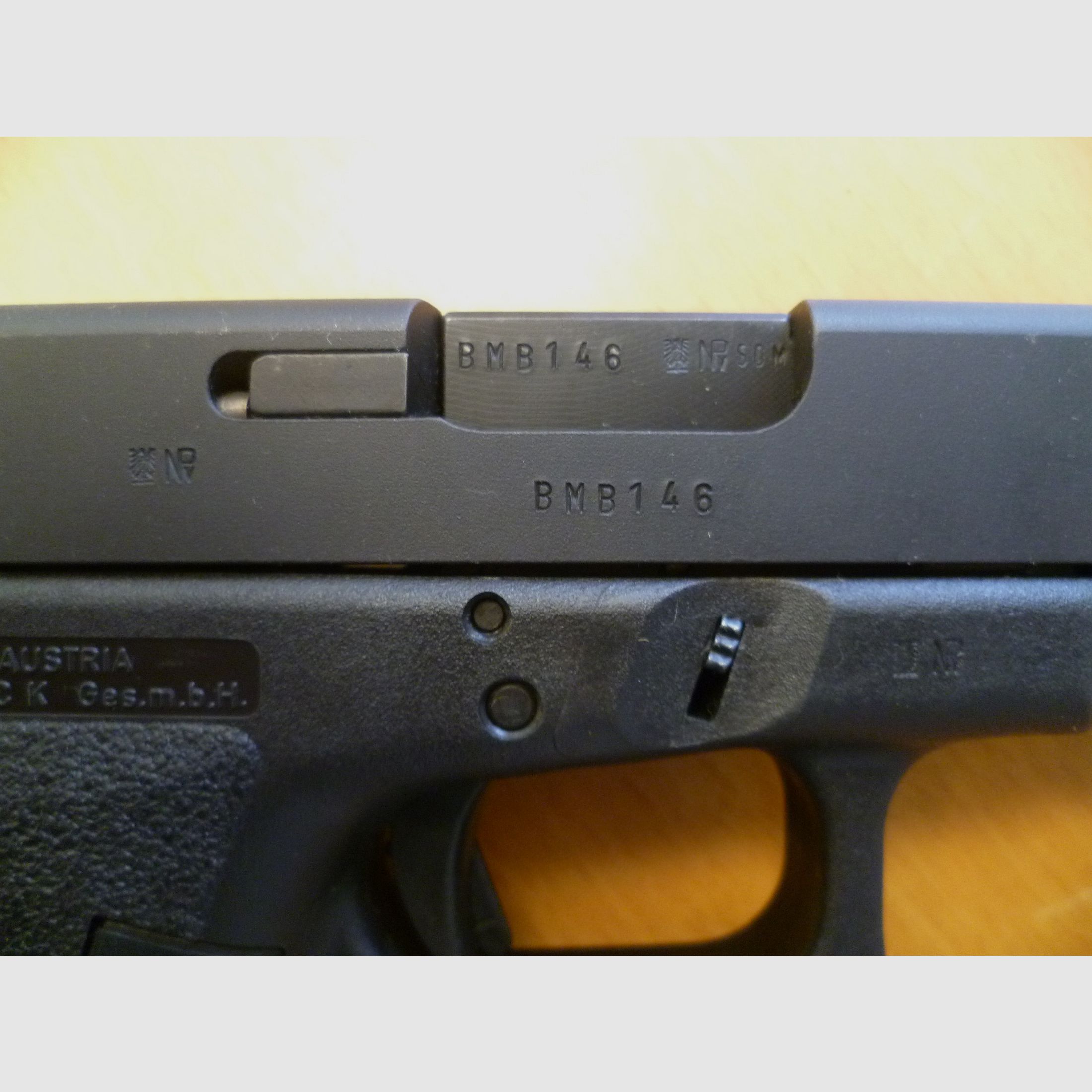 Pistole Glock 21 .45 Auto.