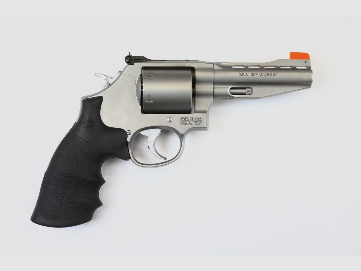Smith & Wesson 686 Plus Performance Center 4", afbeelding 2 van 6
