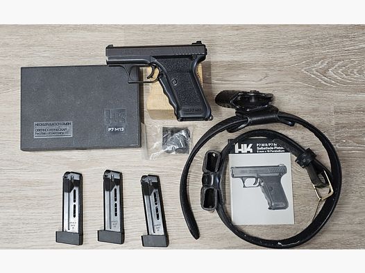 HK P7, Heckler & Koch P7 M13, 9mm, inclusi 3 caricatori, scatola originale del produttore e manuale d'uso