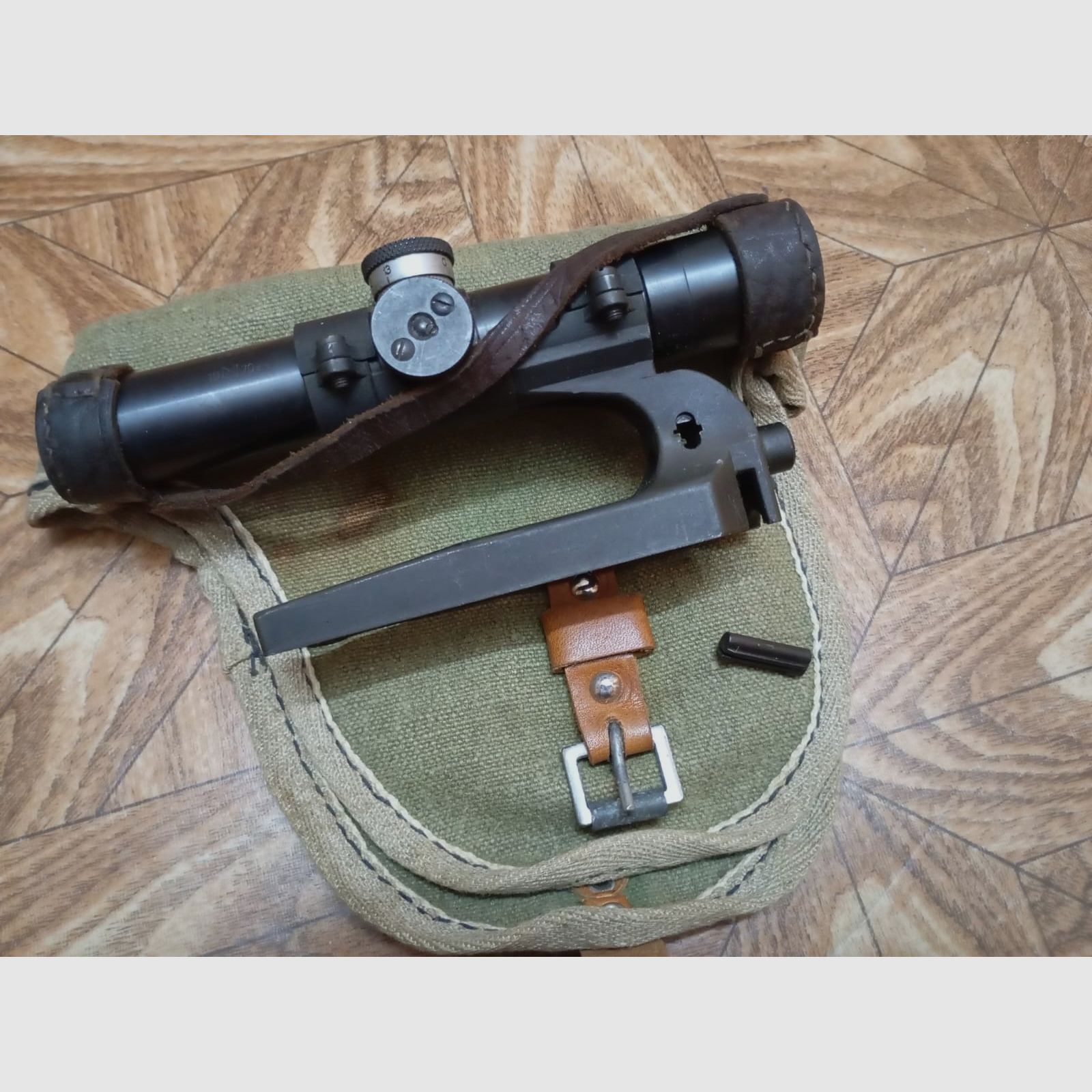 Originele Zielfernrohr PU 1941 met SVT-40 montage uit Wk2