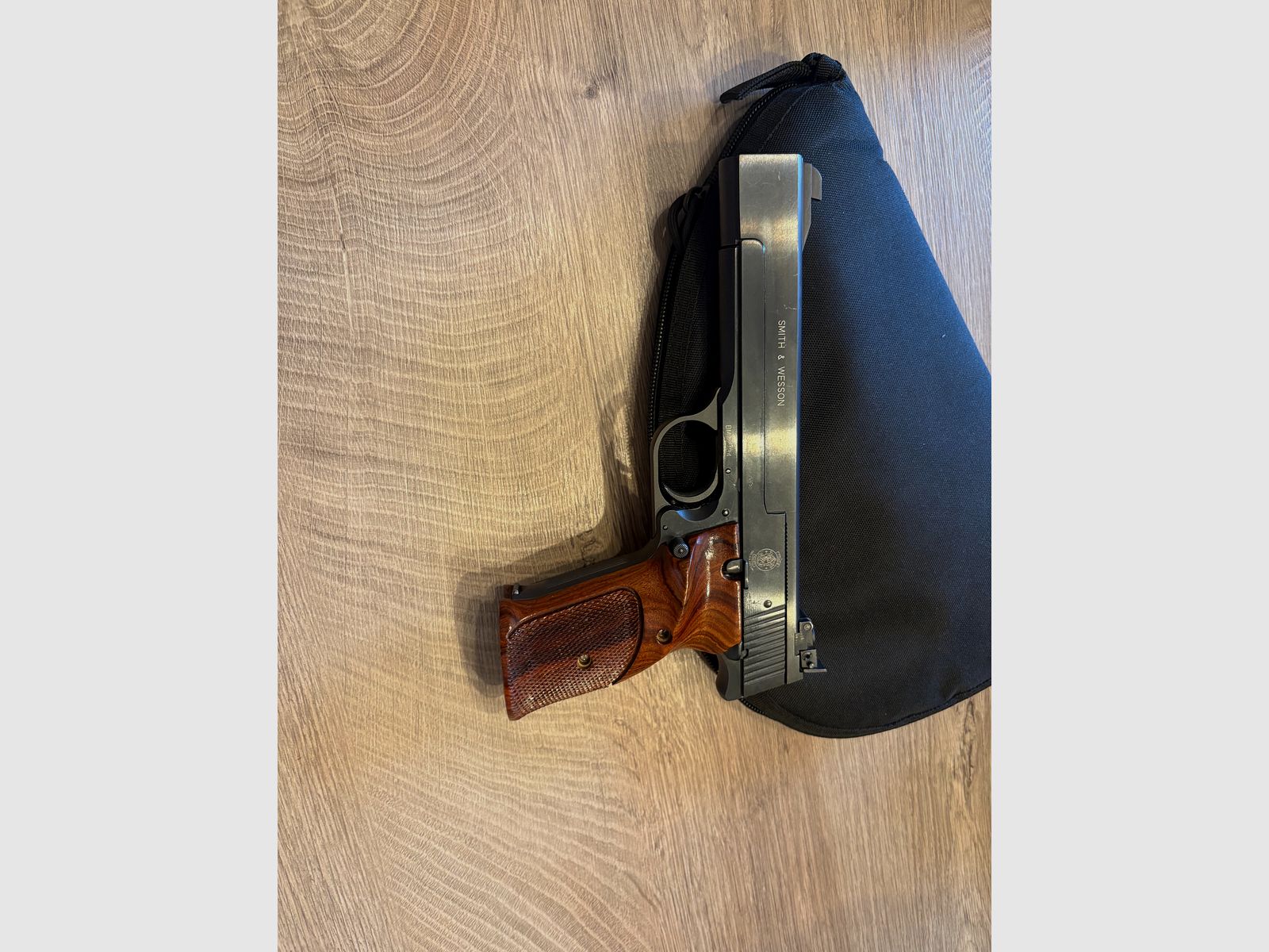 Smith & Wesson Model 41 (.22 lfb./.22 LR) – état impeccable