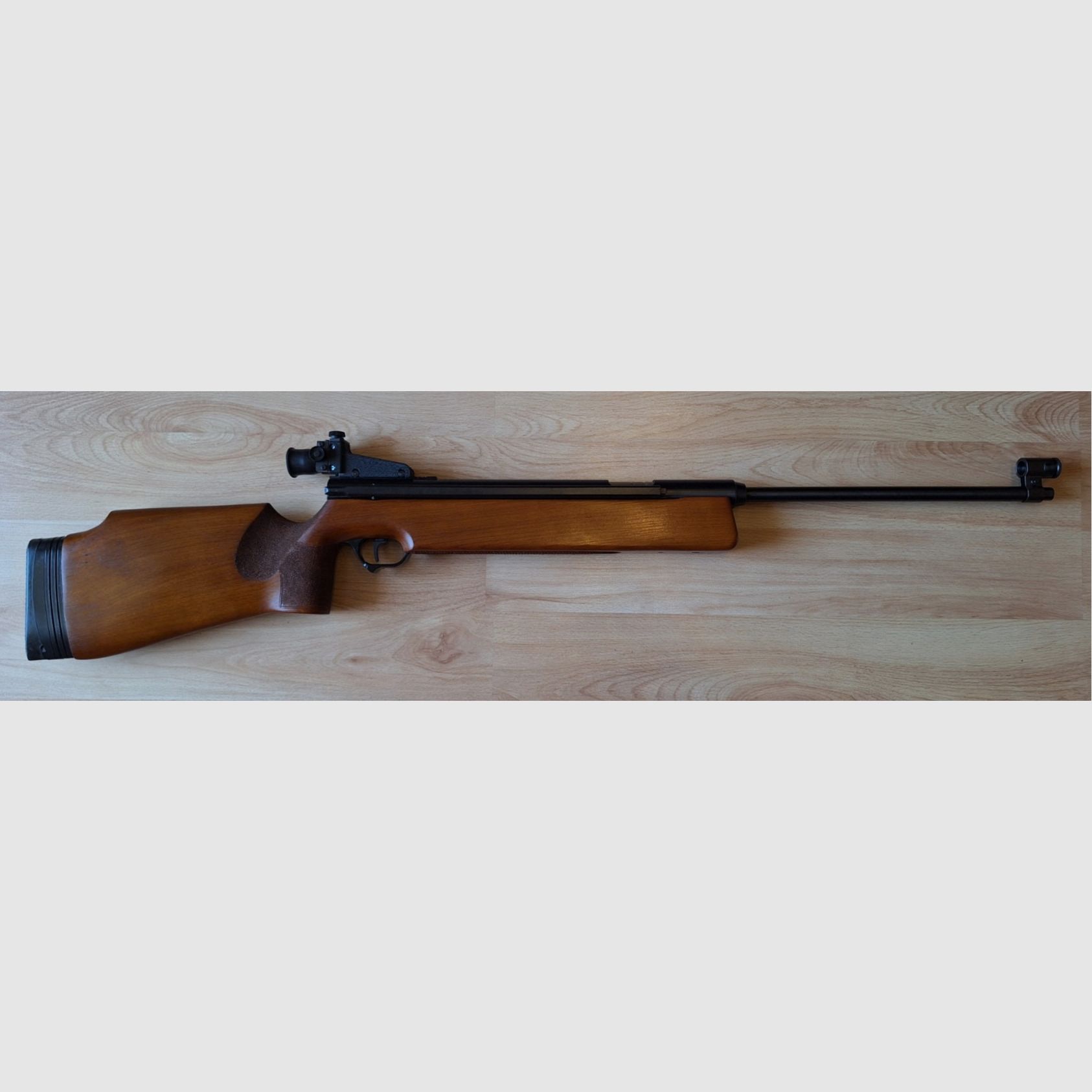 Haenel 312-1 Match-Luftgewehr Seitenspanner