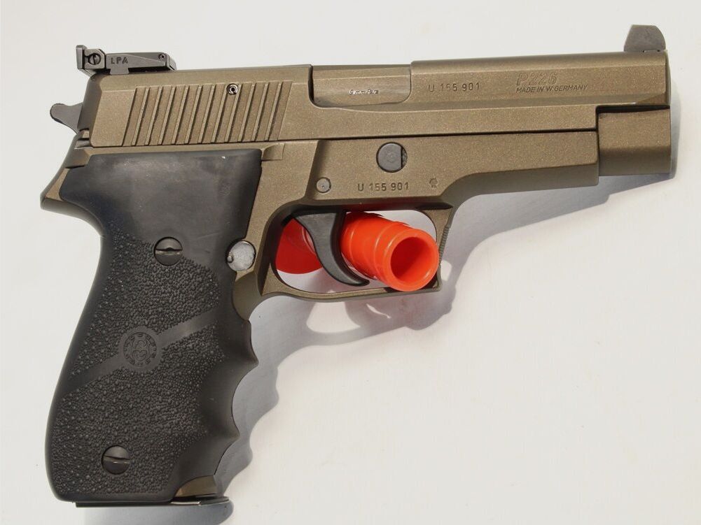 Sig Sauer P226 Custom, afbeelding 2 van 2