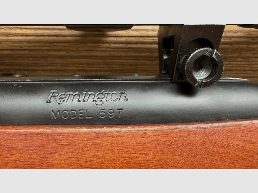 Remington Mod.597 met richtkijker 4x32 .22lr, afbeelding 3 van 3
