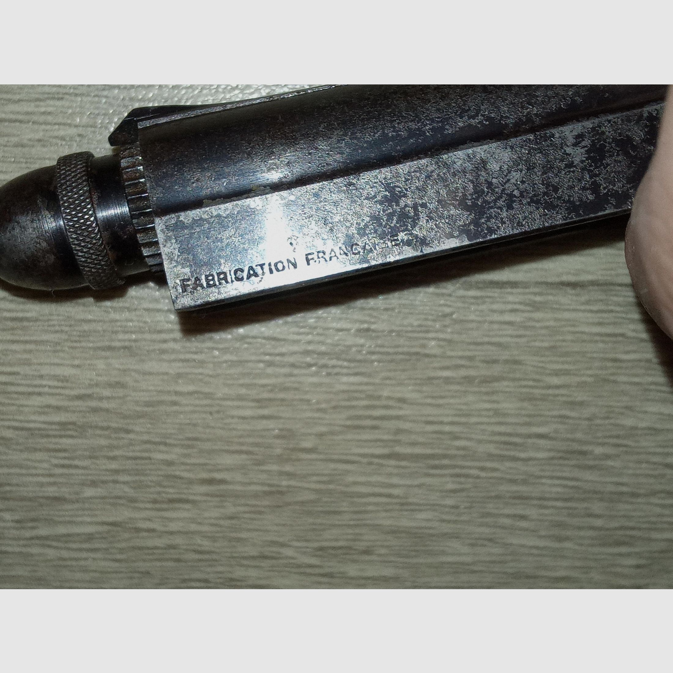 PISTOLET MANUFRANCE Francuski Policjant kal. 6,35 mm ( 25 ACP LUB 25 AUTO ) KATEGORIA B