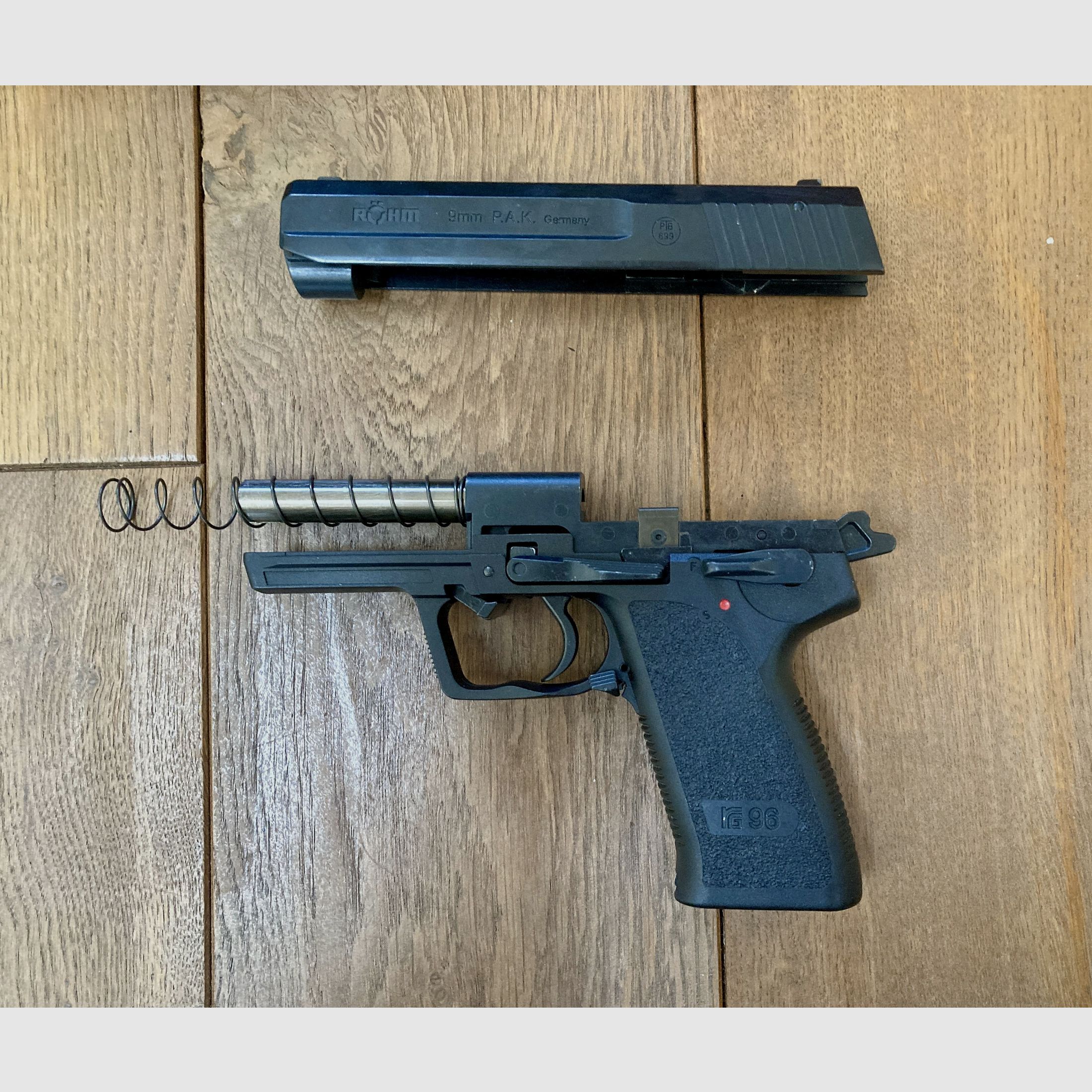 Röhm RG 96 Schreckschusswaffe aus 1. Fertigung (selten / Sammlerstück / originale Röhm Fertigung)
