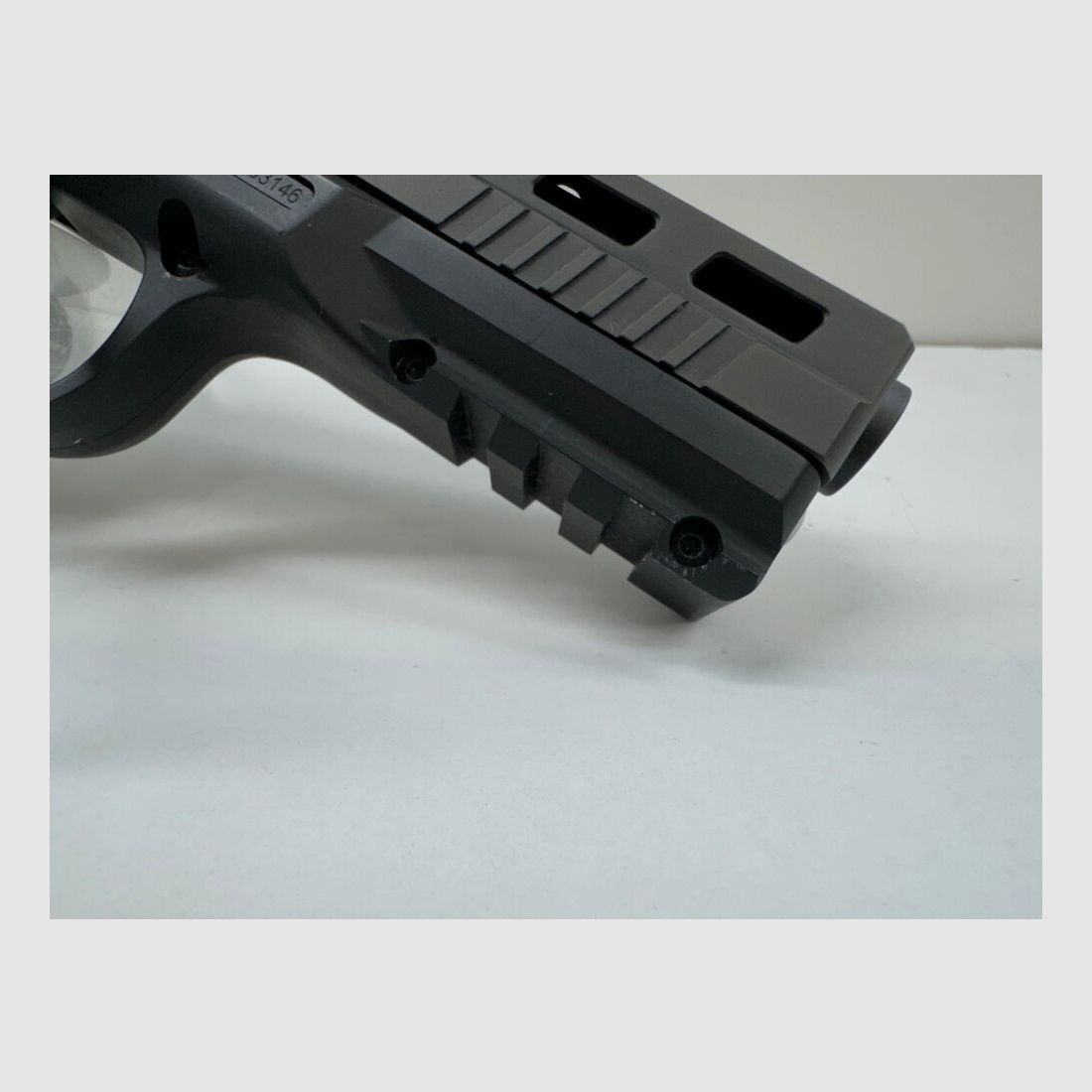 Armscor STK100 -Wapens Friedrichs