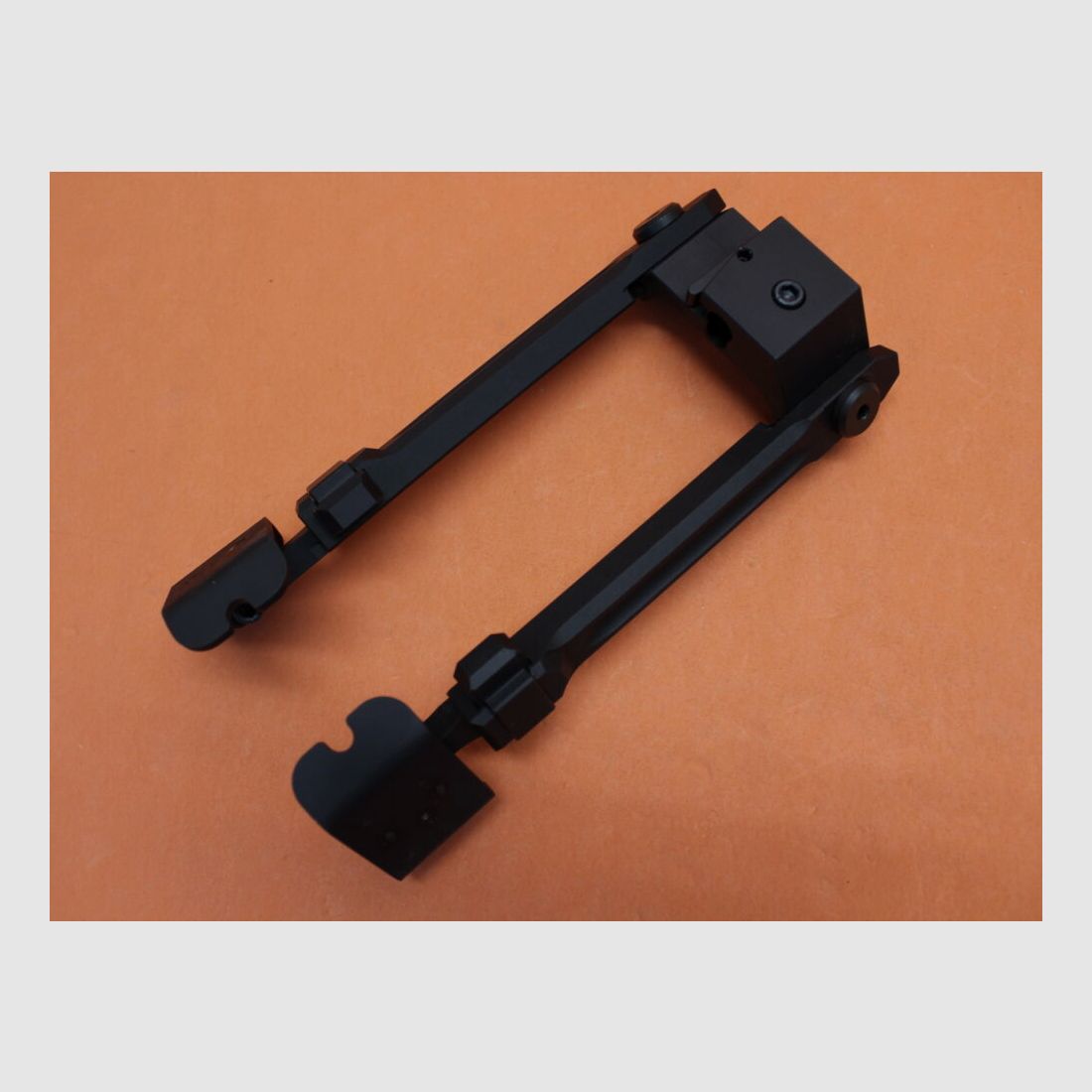 Fortmeier Fortmeier Zweibein H210 3-P 12:00 Höhe ca. 210 - 260mm Alu schwarz mit Rastenverstellung und Kufen