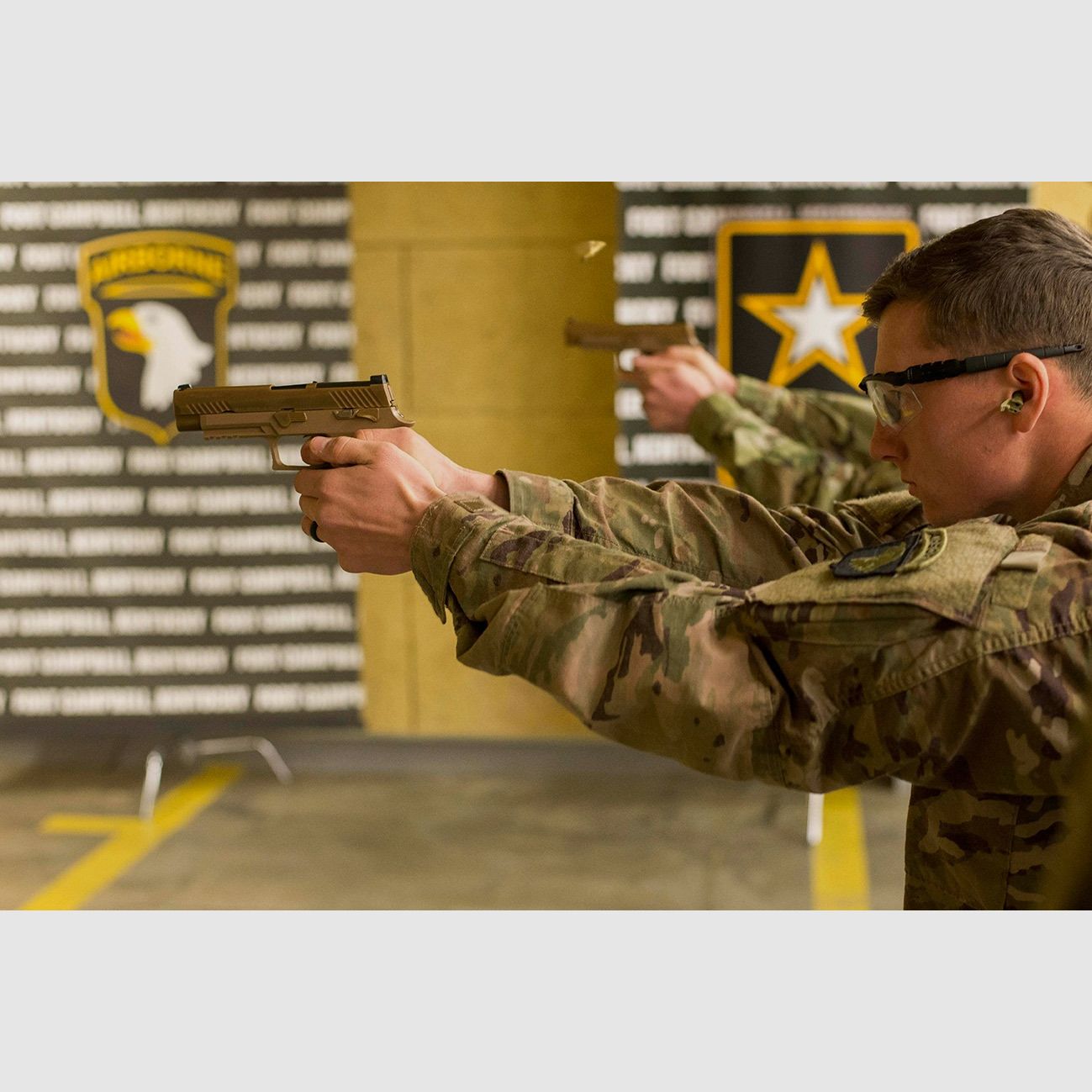 SIG SAUER P320 M17, immagine 3 di 4