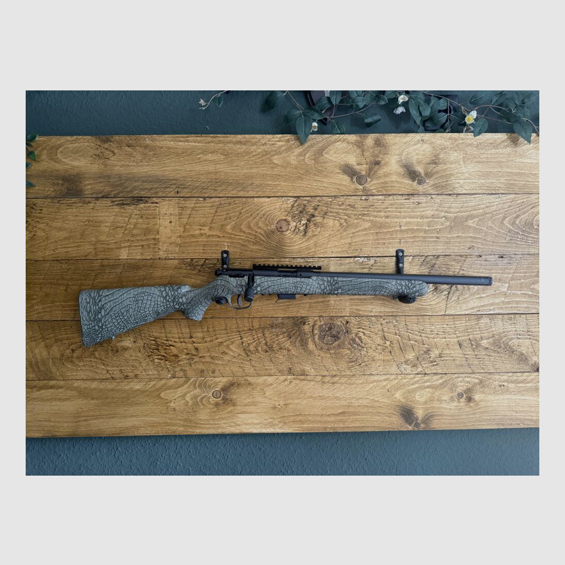 Savage 93 FV-SR CAMO .22WinMag