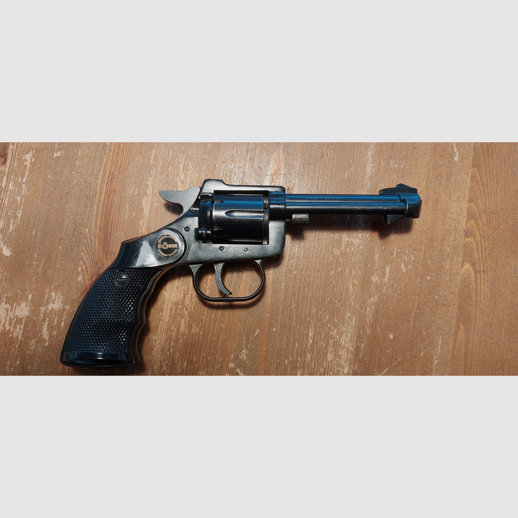 Röhm RG 12   . 22 lr  .22 lfb
