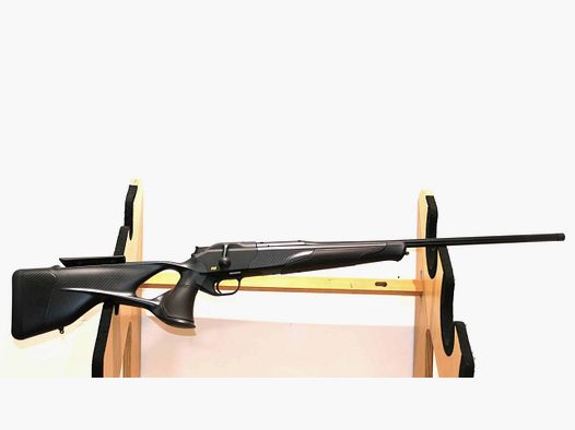 JAGDBÜCHSE BLASER R8 ULTIMATE CARBON LEDER+BACKEN CAL 300WIN MAG
