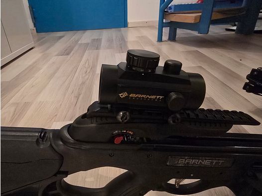 Armbrust Wildcat C7 met roodpuntvizier