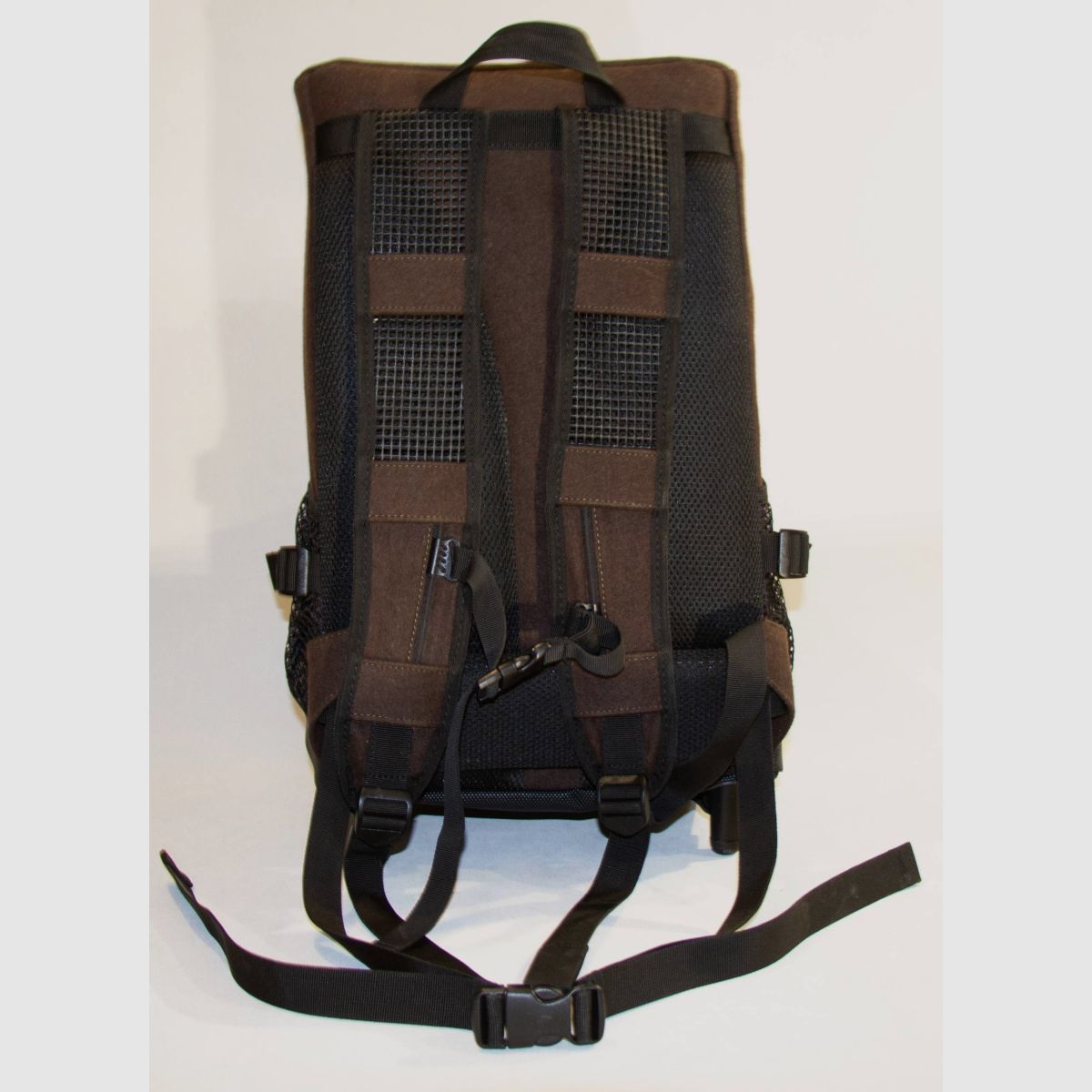 MJOELNER HUNTING Rucksackstuhl Björn Braun mit Metallrahmen