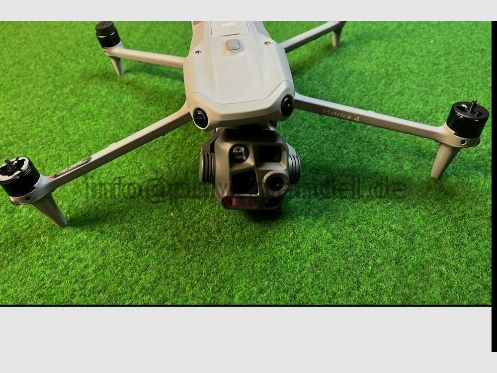 Drohne DJI Matrice 4 T brandneu im Set mit Koffer vom Fachhandel Einführung Drohne zur Kitzrettung, ASP Bekämpfung, Vermisstensuche und zum Einsatz bei Behörden