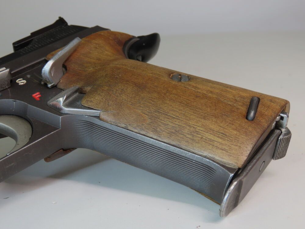 SIG P210 - 6
