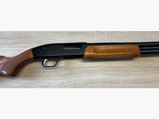 Mossberg halbautomatische Flinte Kal. 12/70