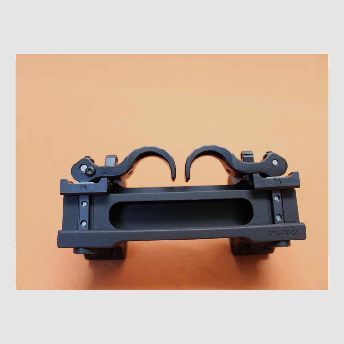 Bloque de montaje QD Recknagel Era-Tac 34mm (T4014-2023) con palanca, inclinación de 20MOA, altura=23mm para perfil Picatinny