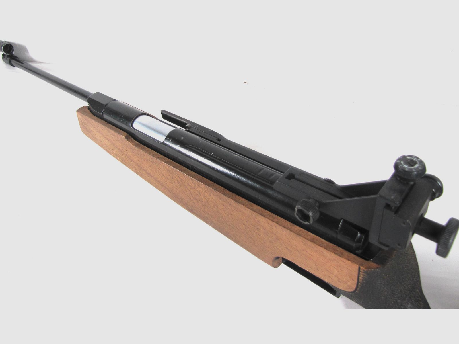 Match air rifle Feinwerkbau 300S in the junior-senior version