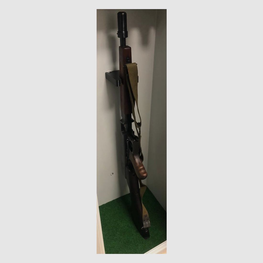 Gewehrhalterung magnetisch - Ar15 MR223 AKM Saiga SP5 Karabiner Thompson PPSch HK B&T SIG Haenel WBP Heckler & Koch