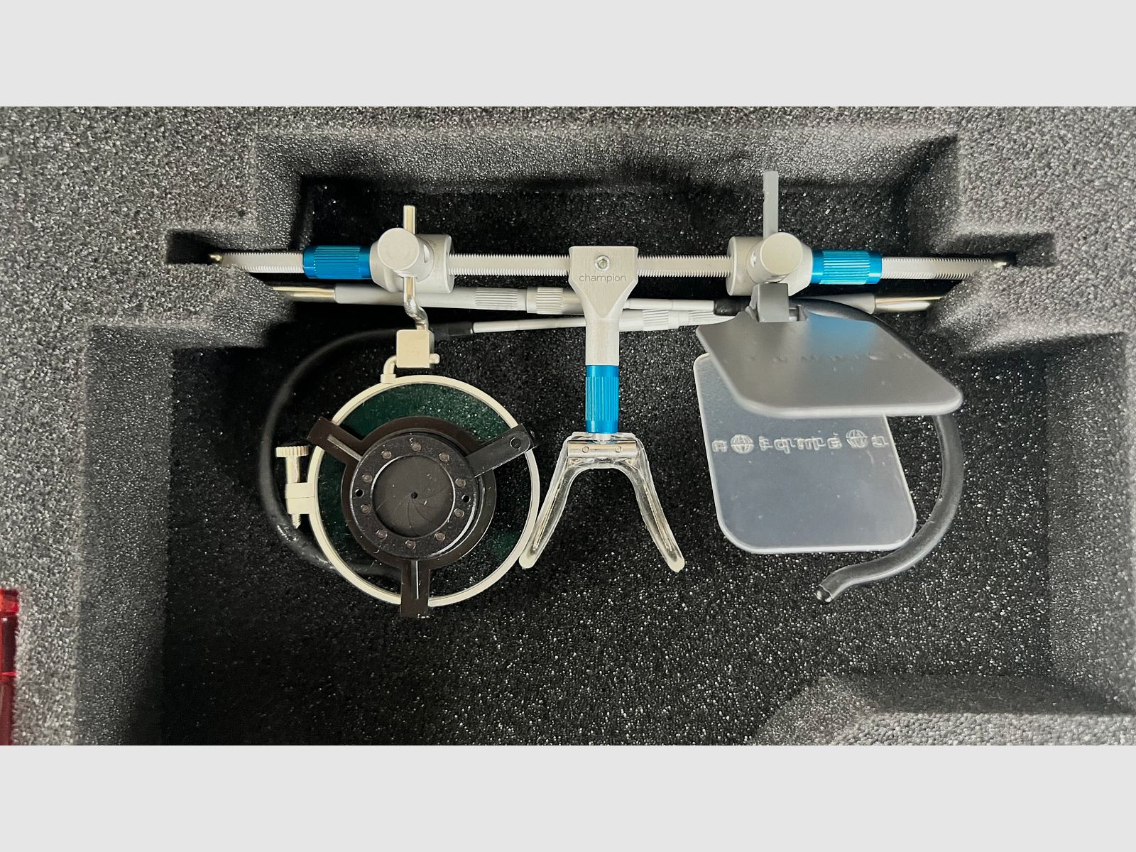 Schießbrille Olympic Champion mit Glashalter 42 mm Blau