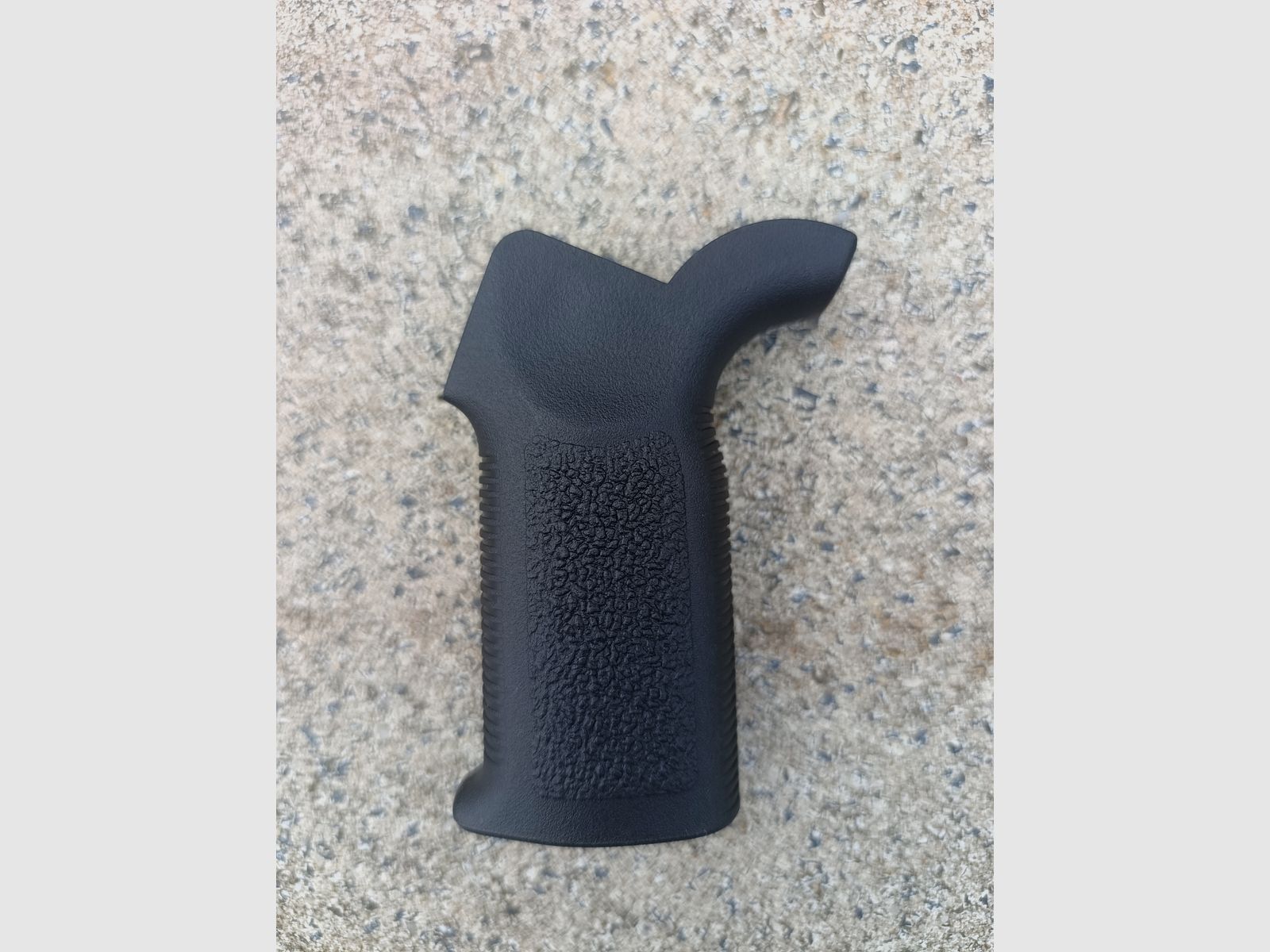AR15 Pistol grip grip, image 2 of 4
