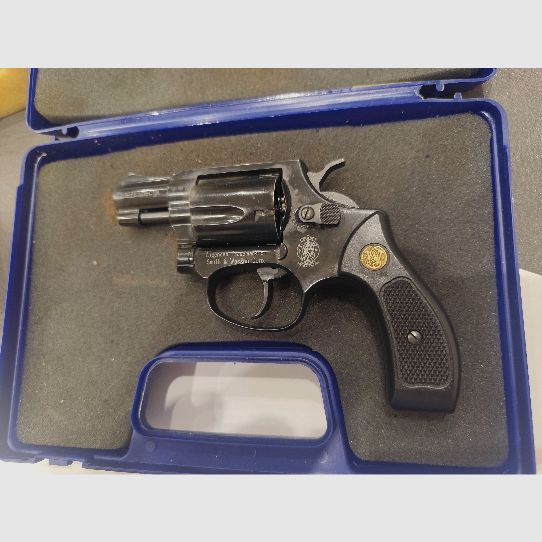 Smith & Wesson Chiefs Special  9mm R.K. - schwarz PTB 503