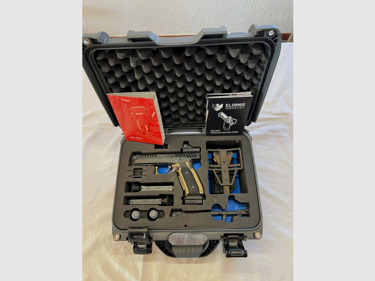 Laugo Arms Alien, Full Kit, 9 mm Luger
