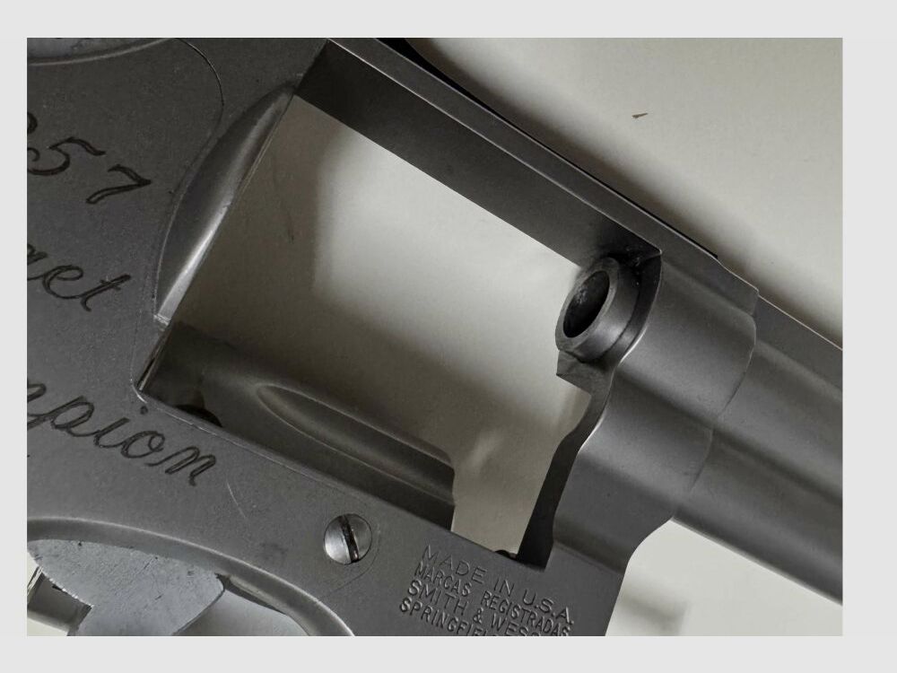 Smith & Wesson 686 Target Champion